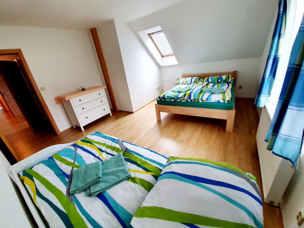 Apartmany Srni U Hlinska フリンスコ エクステリア 写真