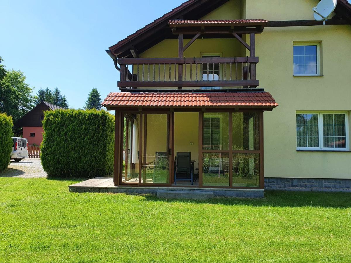 Apartmany Srni U Hlinska フリンスコ エクステリア 写真
